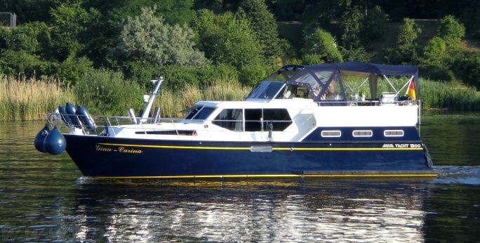 FB Yachtcharter :: Luxusyacht Gina - Carina FB Yachtcharter :: Luxusyacht Gina - Carina