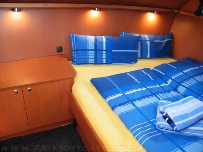 FB Yachtcharter :: Motoryacht Lilly Achterkabine FB Yachtcharter :: Motoryacht Lilly Achterkabine
