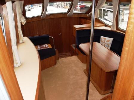 FB Yachtcharter :: Motoryacht MS Franziska Salon FB Yachtcharter :: Motoryacht MS Franziska Salon
